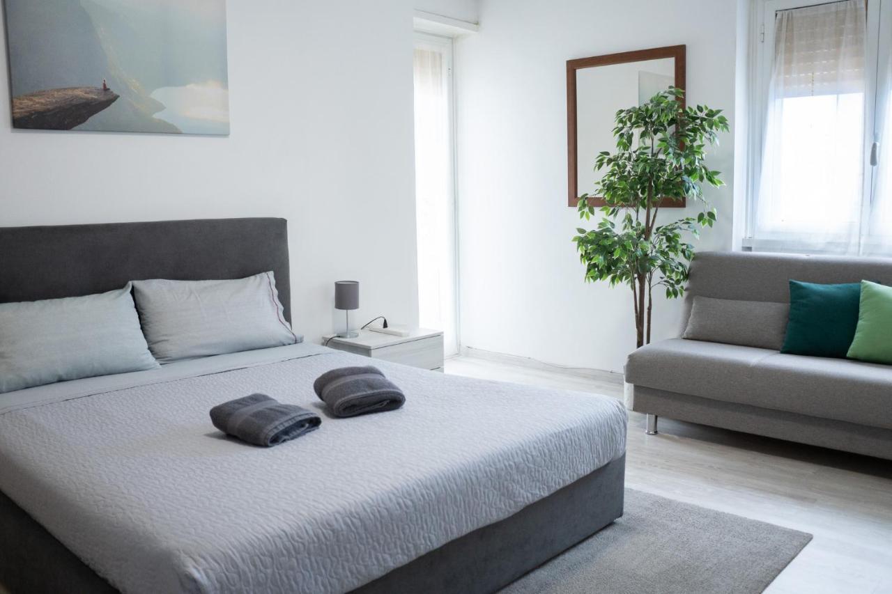 Nonna Pina Guest House Moderno Appartamento Vicino Metro AWifi,Netflix Rzym Zewnętrze zdjęcie