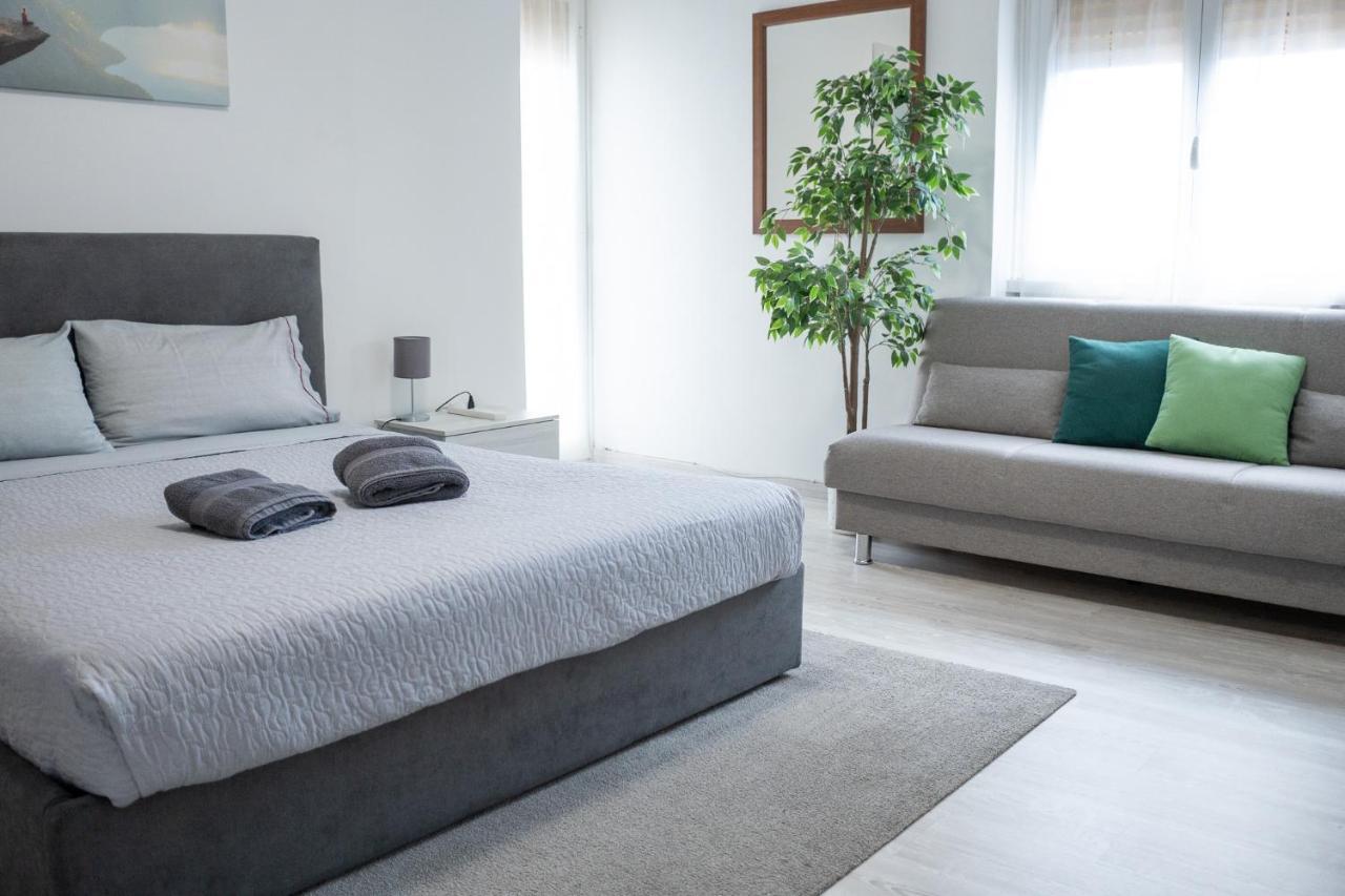 Nonna Pina Guest House Moderno Appartamento Vicino Metro AWifi,Netflix Rzym Zewnętrze zdjęcie